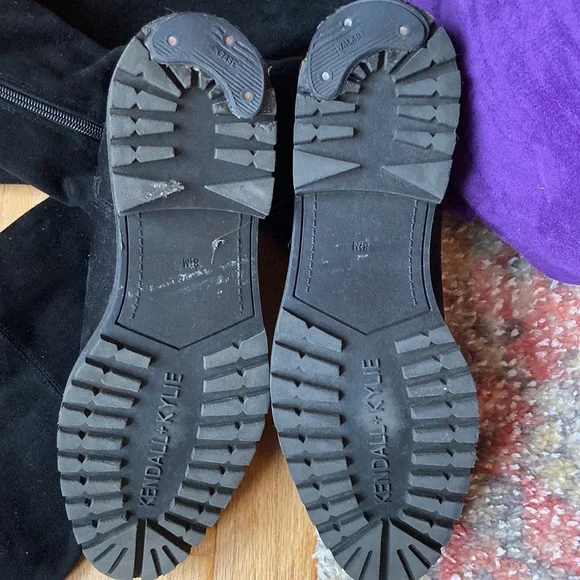 Kendall & Kylie - Picture 7 of 10